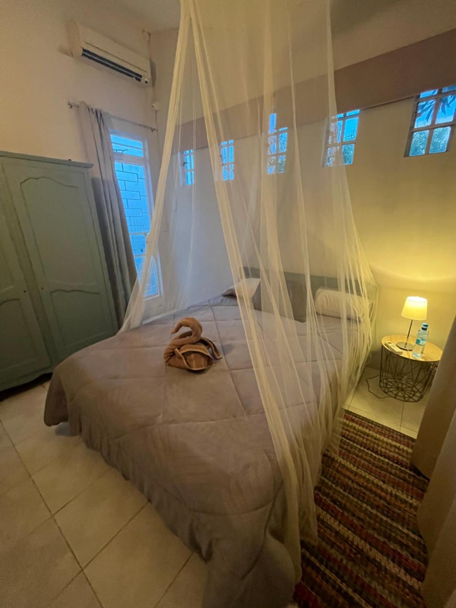Maison Sandra Montchoisy Екстериор снимка